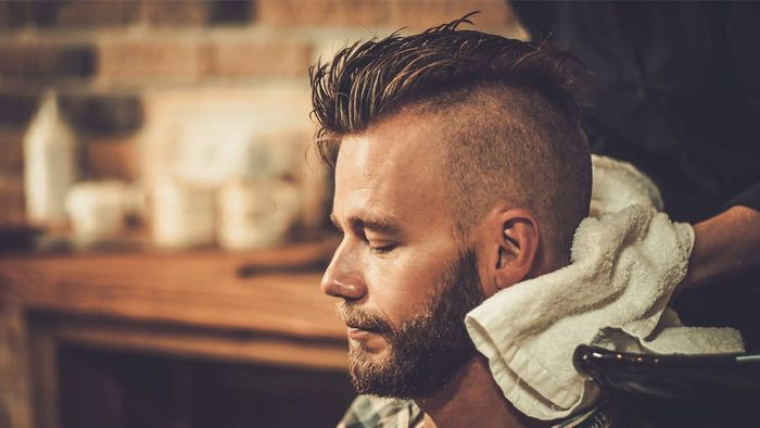 Tóc undercut nam phong cách Mohican